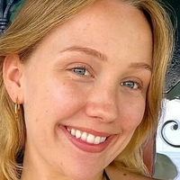 Tessa Conway Çıplak