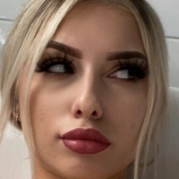 Tiannaann Çıplak