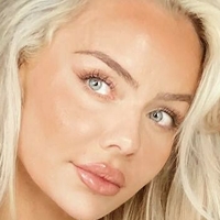 Trine Petronella Çıplak