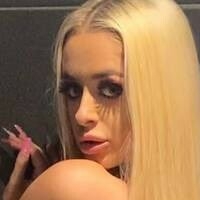 Ukblondebarbie Çıplak