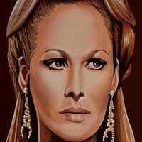 Ursula Andress Çıplak