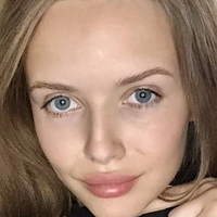 Valerie Flor Çıplak