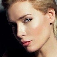 Valeriya Shkirando Çıplak