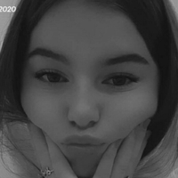 valya_ Çıplak