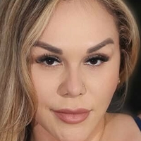Vanessa Means Çıplak