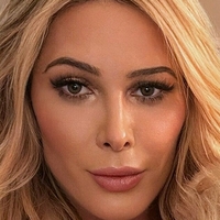 Vannah Doll Çıplak