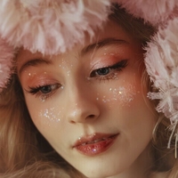 Vanya Jagni Çıplak