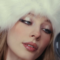 Vanya Jagnić Çıplak