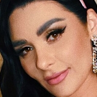 Viktoria Kay Çıplak