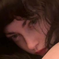 Violet Grohl Çıplak