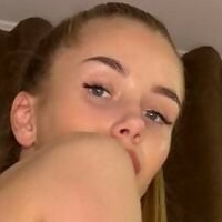 Whitebaby18 Çıplak