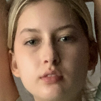 Whosbeth Çıplak