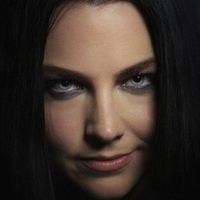 WomenMetal Çıplak