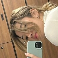xkyeii Çıplak