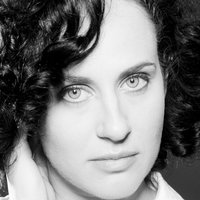 Yael Toker Çıplak