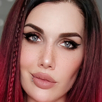 Yana Kovarski Çıplak