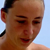 Yuli Owiak Çıplak