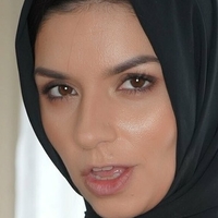 Zara Mae Çıplak