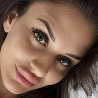 Zayna Charm Çıplak