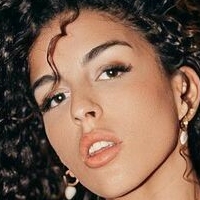 Zoe Bayona Çıplak