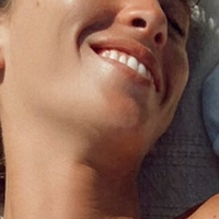 Zoe Pastelle Çıplak